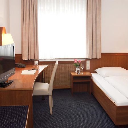 Hotel Germania Reutlingen Eksteriør billede